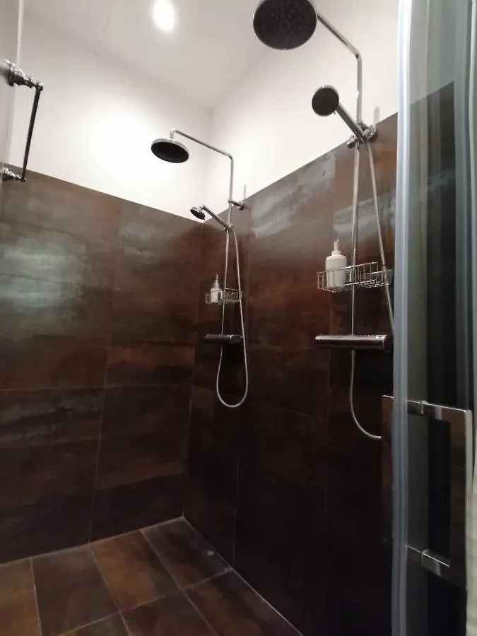 Beautiful Basement-Tony Appartment-In The Heart Of Milano Appartamento